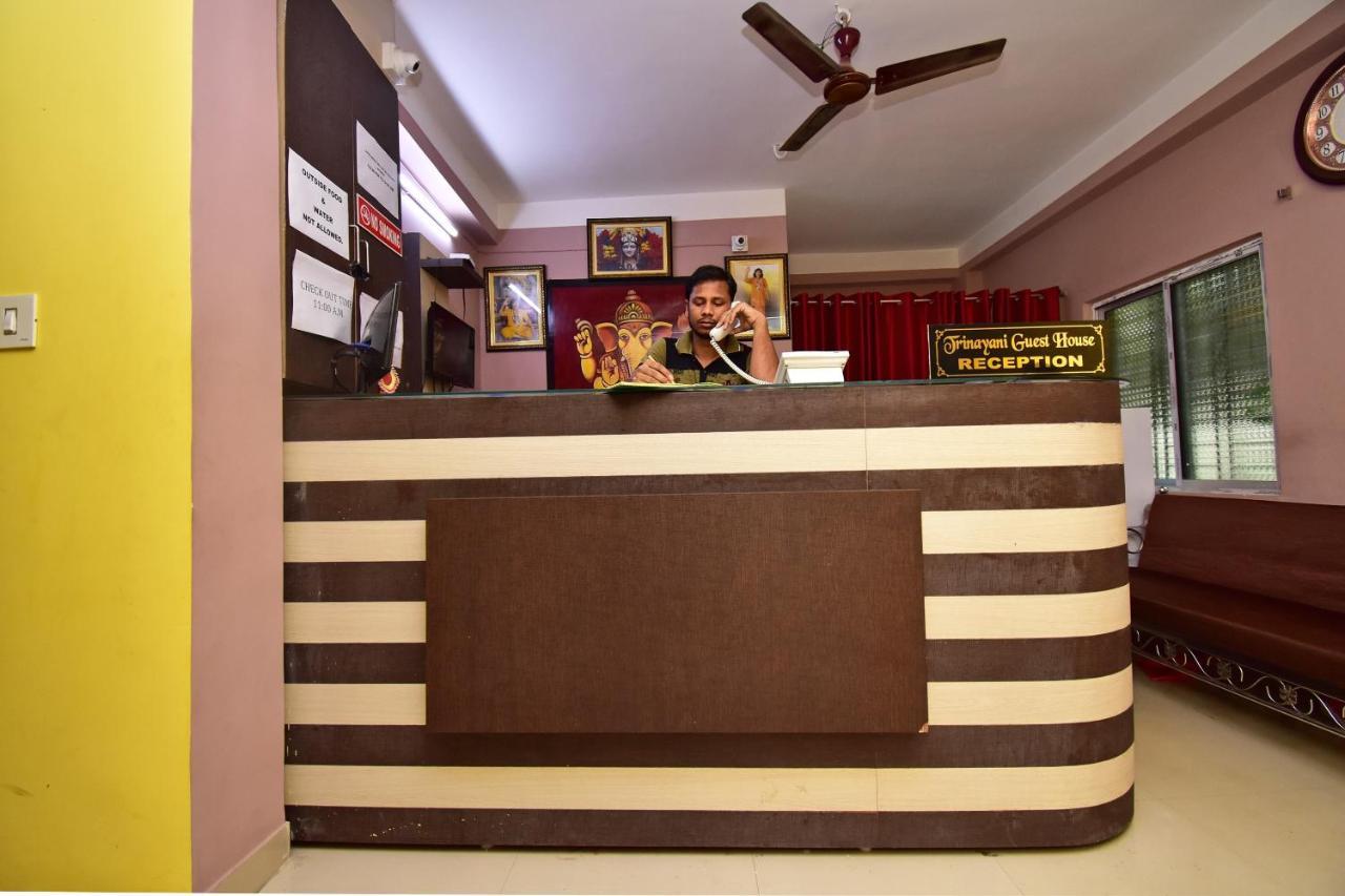 Oyo 16609 Trinayani Guest House Тарапит Екстериор снимка