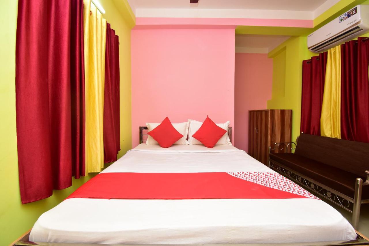 Oyo 16609 Trinayani Guest House Тарапит Екстериор снимка