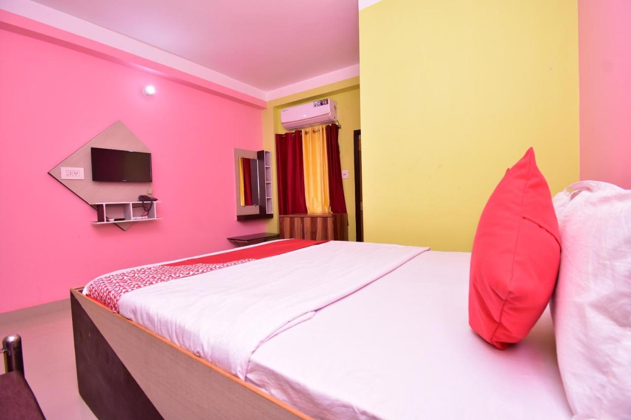 Oyo 16609 Trinayani Guest House Тарапит Екстериор снимка