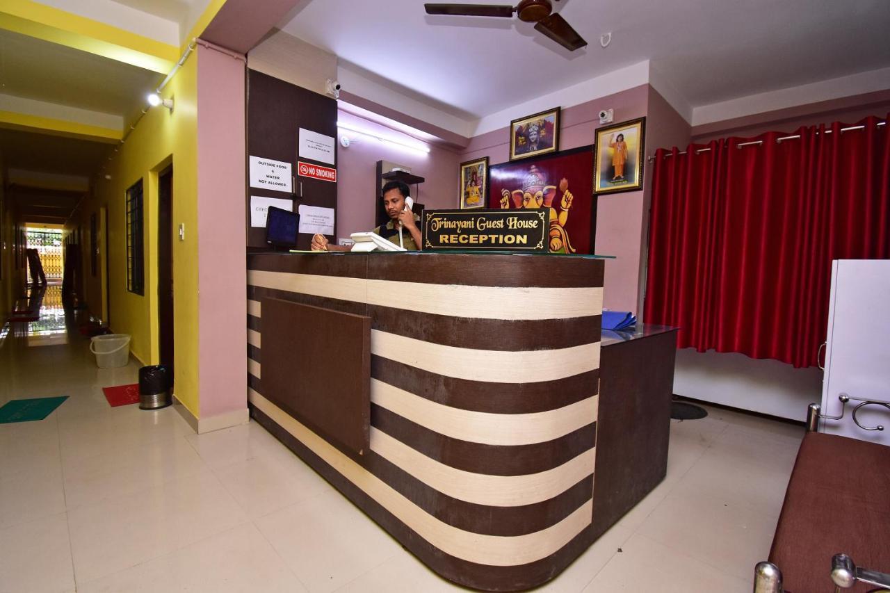 Oyo 16609 Trinayani Guest House Тарапит Екстериор снимка